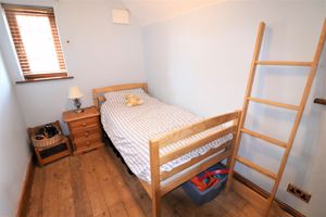 Photo 30- click for photo gallery